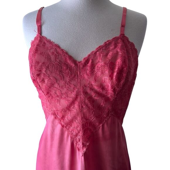 Vintage Pink Hombre Dyed Vanity Fair Chantilly Lace Slip - Size 38 Large - Picture 4 of 10